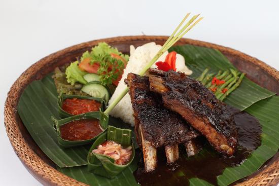 Artini Warung