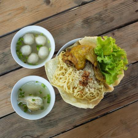 Warung Sutiharti