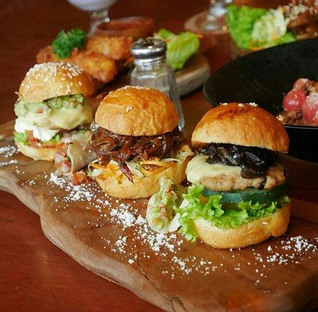 Garamerica Restaurant & Lounge
