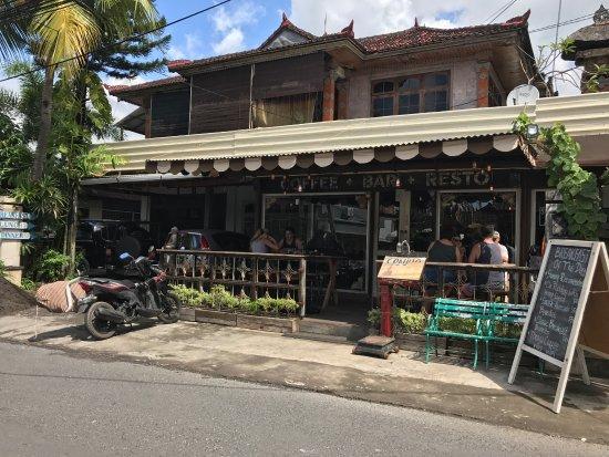 Sunny Cafe