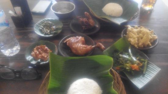 Waroeng Special Sambal "SS"