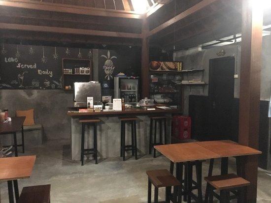 Manas Cafe