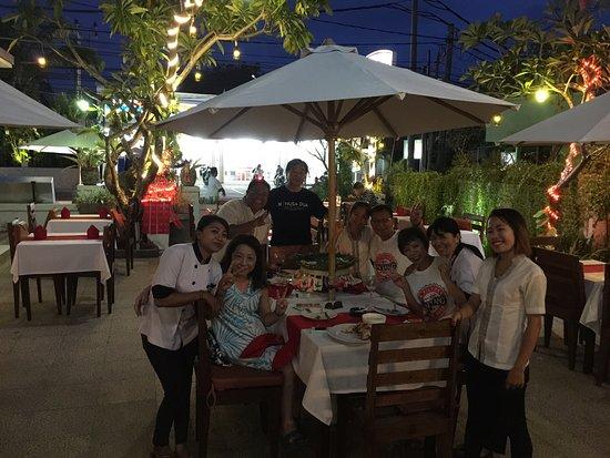 sTREATs Restaurant