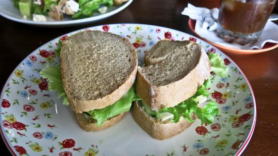 LOAF Candidasa