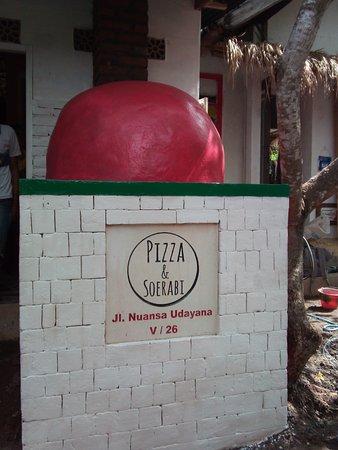 Pizza and Soerabi