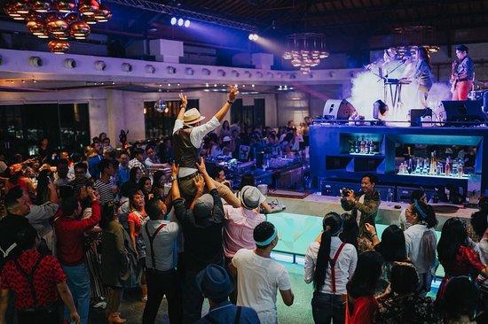 Playbar