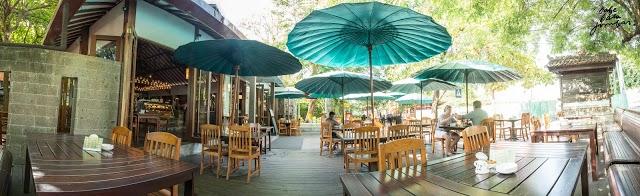 Batu Jimbar Cafe