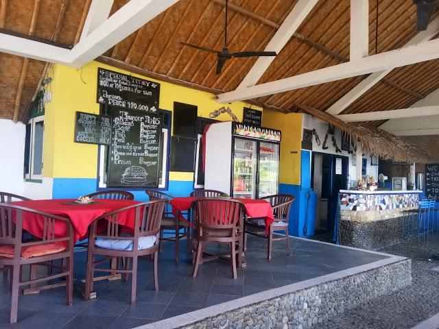 Waeni's Sunset View Bar & Restaurant