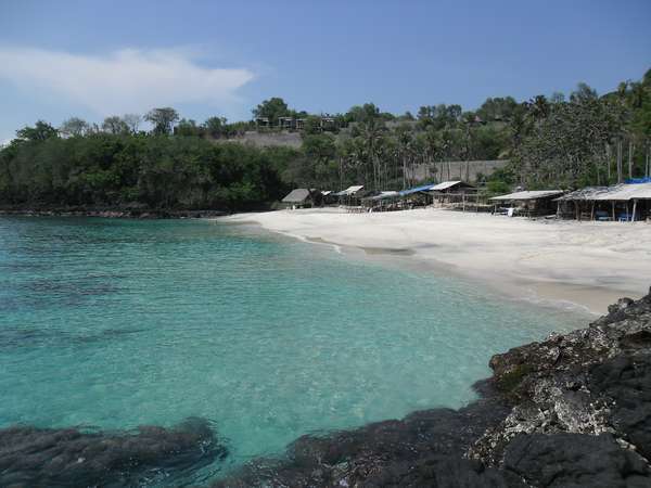 Pantai Bias Tugel