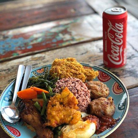 Warung Varuna