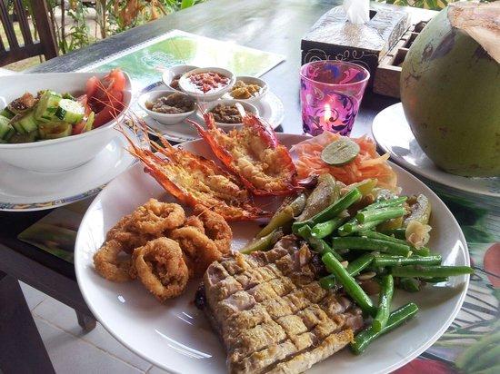 Cafe Harmony Amed