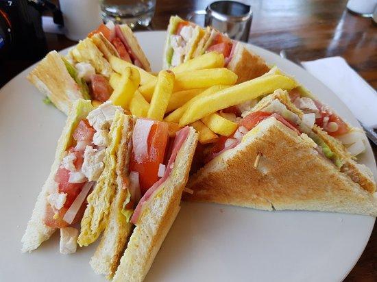 Carliz Art Cafe