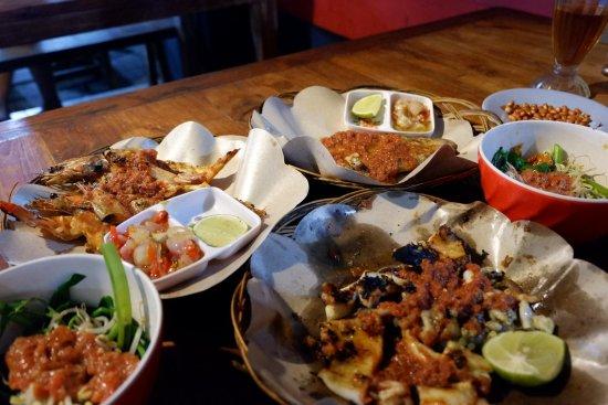 Warung 24/7