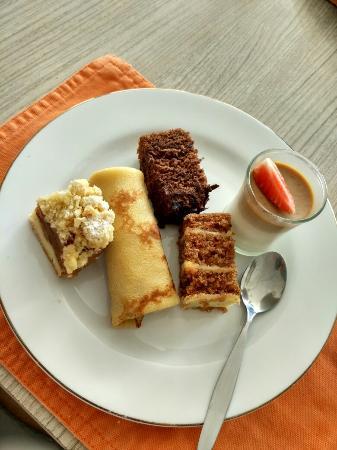 Little Kitchen Cafe