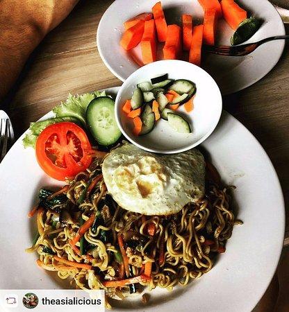 Delali Cafe