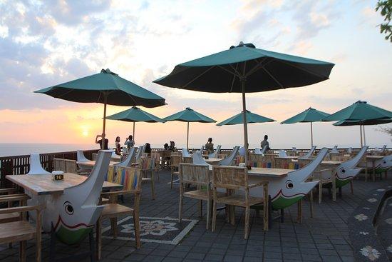 de JUKUNG Resto & Bar