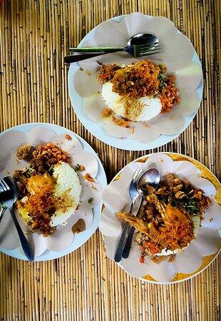 Warung Mek Juwel