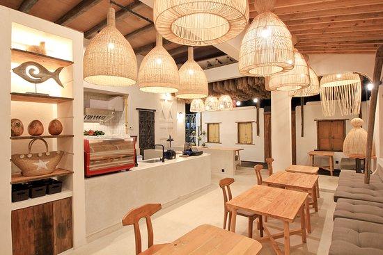 Warung Two Sisters