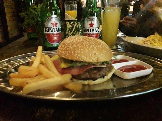 Hai Wayan Cafe