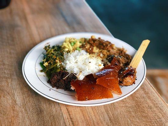 Warung Babi Guling Sune Cekuh