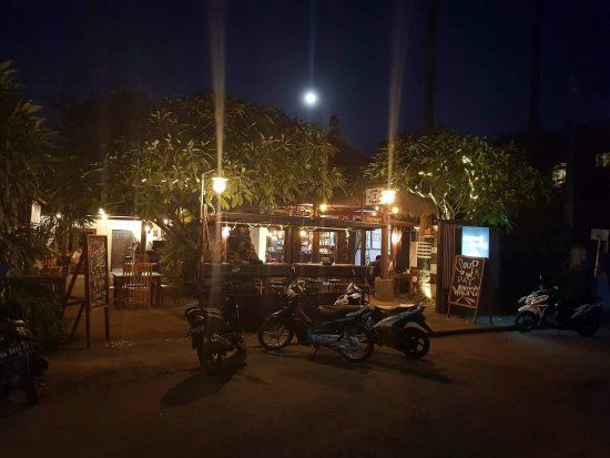 Omang Omang Bar Diner