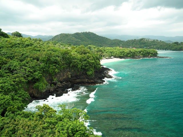 White Sand Beach