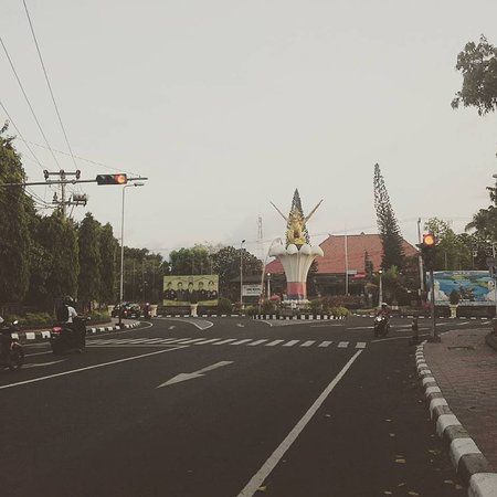 Tugu Singa Ambara Raja